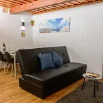 Stylish 1 Bedroom In Centre With Parquet Apartament