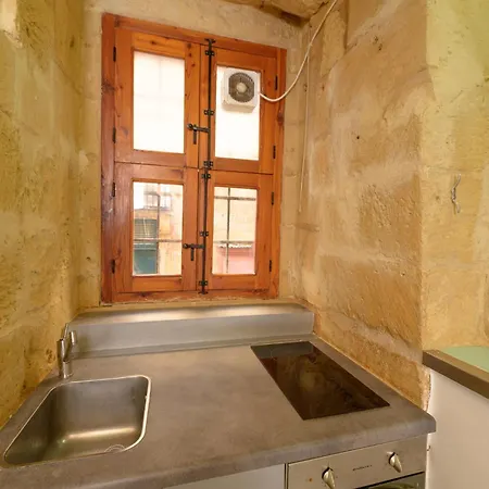 Stylish 1 Bedroom In Centre With Parquet Valletta