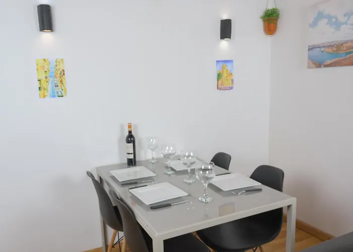 Cosy Loft In The Centre La Valeta